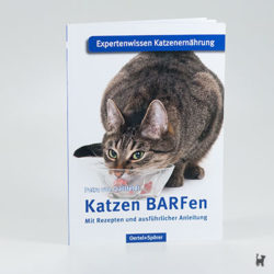 Das Buch "Katzen BARFen" von Petra von Quillfeldt